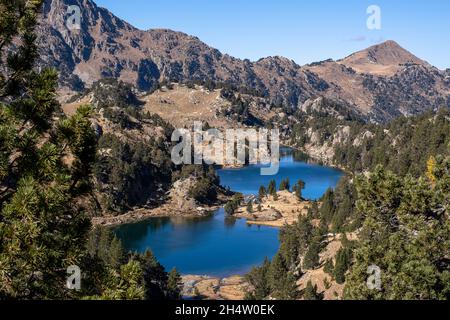 Redon et long Lakes, Circ de Colomers.Parc national d'Aiguestortes.Pyrénées, Espagne Banque D'Images