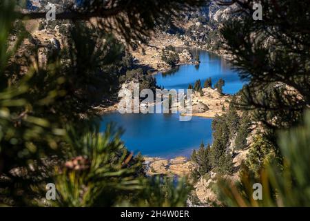 Redon et long Lakes, Circ de Colomers.Parc national d'Aiguestortes.Pyrénées, Espagne Banque D'Images