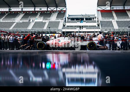 Alfa Romeo Racing ORLEN C41, pratique de Pitstop pendant la Formule 1 Gran Premio de la Ciudad de Mexico 2021, Mexico City Grand Prix, 18e tour du Championnat du monde de Formule 1 2021 de la FIA du 5 au 7 novembre 2021 sur l'Autodromo Hermanos Rodriguez, à Mexico, Mexique - photo :Antonin Vincent/DPPI/LiveMedia Banque D'Images