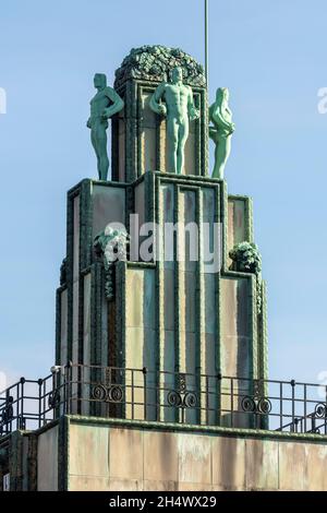 Brüssel, Bruxelles, Palais Stoclet, Stocletpaleis,1905 bis 1911 im Stil der Wiener Secession erbaute Villa.Archiekt: Josef Hoffmann, Skulpturen am T. Banque D'Images