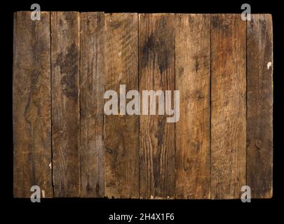 Ancien arrière-plan en bois patiné des planches, isolé sur fond noir. Banque D'Images