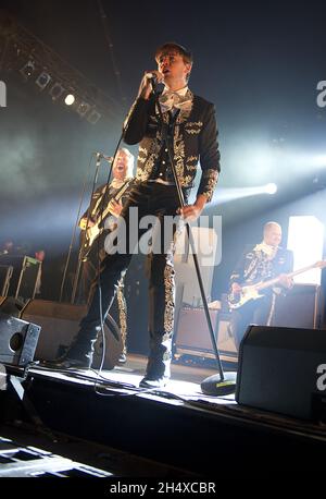 Les ruches en concert pendant le Download Festival à Donnington Park, Leicestershire. Banque D'Images