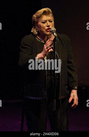 Marianne Faithful en concert pendant le Festival de la fusion au South Bank Centre à Londres. Banque D'Images