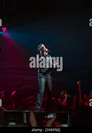 Robin Thicke sur scène le deuxième jour du Wireless Festival le 5 juillet à Perry Park - Birmingham Banque D'Images