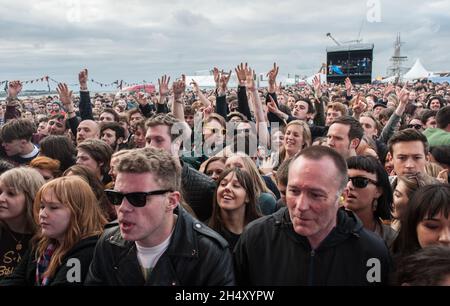 Ambiance le 3 jour du festival Liverpool Sound City au Bramley-Moore Docks le 24 mai 2015 à Liverpool, Royaume-Uni Banque D'Images