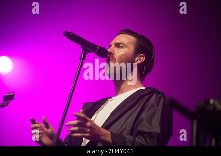 Chet Faker se présentant en direct le premier jour du festival du secret le mieux gardé le 19 juin 2015 à Hilvarenbeek, aux pays-Bas Banque D'Images