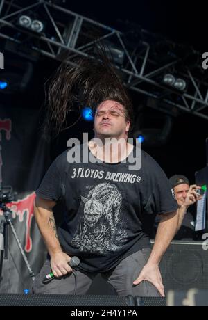 George Fisher, de Cannibal Corpse, en direct sur scène pendant le festival Bloodstock le 09 août 2015 à Catton Hall, Derbyshire, Royaume-Uni Banque D'Images