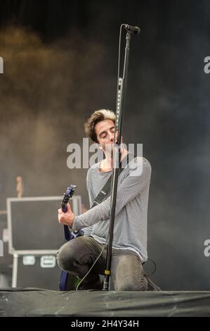 Jack Barakat de tous les temps Low en direct sur scène le deuxième jour du Leeds Festival le 29 2015 août à Bramham Park, Yorkshire, Royaume-Uni Banque D'Images