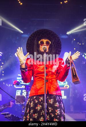 Roisin Murphy est en direct sur scène le 2e jour du 6 Music Festival à Motion le 13 2016 février à Bristol, au Royaume-Uni Banque D'Images