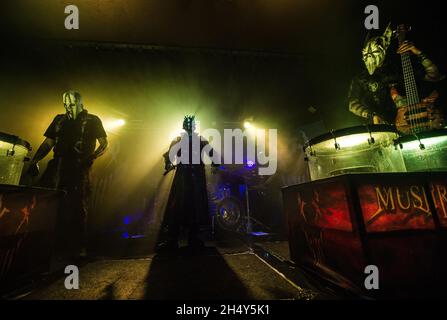 Mushroomhead en direct sur scène à l'O2 Academy 2 le 23 2016 mars à Birmingham, Royaume-Uni. Banque D'Images