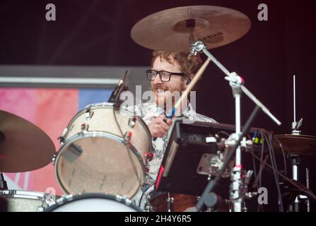 Wrigglesworth de public Service Broadcasting en direct sur scène au festival bluedot le 22 2016 juillet à la Jodrell Bank, Royaume-Uni. Banque D'Images