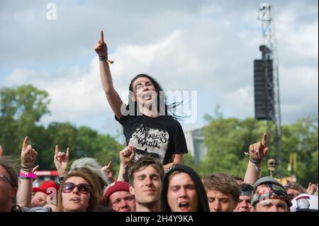 Festival Goers le jour 3 du Download Festival à Donington Park, Royaume-Uni.Date de la photo: Dimanche 11 juin 2017.Crédit photo : Katja Ogrin/ EMPICS Entertainment. Banque D'Images