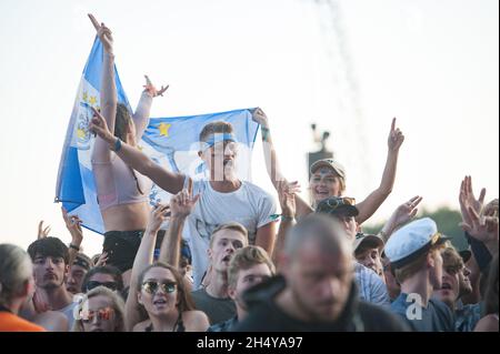 Foule au Leeds Festival 2017 à Bramham Park, Yorkshire, Royaume-Uni.Date de la photo: Samedi 26 août 2017.Crédit photo : Katja Ogrin/ EMPICS Entertainment. Banque D'Images