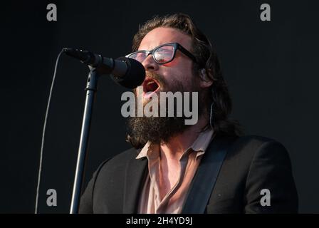 Le père John Misty joue en direct sur scène le jour 3 du festival All points East à Victoria Park le 27 mai 2018 à Londres, en Angleterre.Date de la photo: Dimanche 27 mai 2018.Crédit photo : Katja Ogrin/ EMPICS Entertainment. Banque D'Images