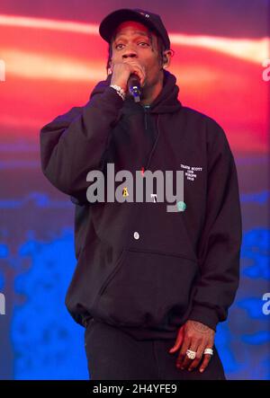 Travis Scott se produit sur scène le deuxième jour du Leeds Festival à Bramham Park à Leeds, Royaume-Uni.Date de la photo: Samedi 25 août 2018.Crédit photo : Katja Ogrin/ EMPICS Entertainment. Banque D'Images