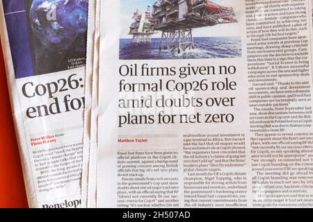 Le journal Cop26 dans Guardian 'les compagnies pétrolières n'ont pas donné de rôle formel Cop26 dans le contexte des doutes sur les plans pour le zéro net' à Glasgow 21 oct 2021 Londres Royaume-Uni Banque D'Images