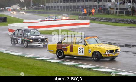 1973 Triumph Dolomite Sprint avec le pilote Robert Spencer a un moment sortir du chicane pendant le Gerry Marshall Trophée.Goodwood 78 MM, Sussex, Royaume-Uni Banque D'Images
