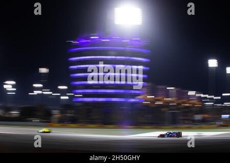 Sakhir, Bahreïn.05ème novembre 2021.70 Garcia Esteban (che), Duval Loic (fra), NATO Norman (fra), course de Realteam, Oreca 07 - Gibson, action pendant les 8 heures de Bahreïn, 6ème tour du Championnat du monde d'endurance FIA 2021, FIA WEC, sur le circuit international de Bahreïn, du 4 au 6 novembre 2021 à Sakhir, Bahreïn - photo :Joao Filipe/DPPI/LiveMedia crédit: Agence de photo indépendante/Alay Live News Banque D'Images