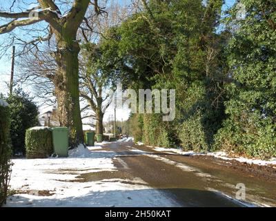 Vue pittoresque de la ruelle de Garfit couverte de neige par une journée ensoleillée d'hiver dans le Lincolnshire DE BOSTON, Banque D'Images