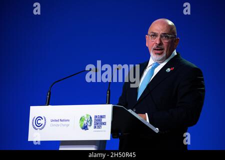 Glasgow, Royaume-Uni.05ème novembre 2021.Glasgow, Écosse, Royaume-Uni.5 novembre 2021PICTURED: Nadhim Zahawi, Secrétaire du Cabinet chargé de l'éducation pour le Gouvernement britannique, a vu s'exprimer lors de la plénière de l'après-midi, "événement conjoint des ministres de l'éducation et de l'environnement, ensemble du chagrin, de l'éducation et de l'action climatique" crédit: Colin Fisher/Alamy Live News Banque D'Images