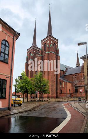 ROSKILDE, DANEMARK - 26 JUIN 2016 : il s'agit de la cathédrale de Roskilde - la cathédrale principale du Danemark, la tombe des rois danois. Banque D'Images