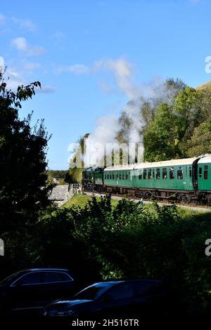 Swanage train Eddystone 34028 en provenance du château de Corfe à Norden. Banque D'Images