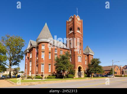 Newport, Arkansas, États-Unis - 18 octobre 2021 : le palais de justice historique du comté de Jackson Banque D'Images