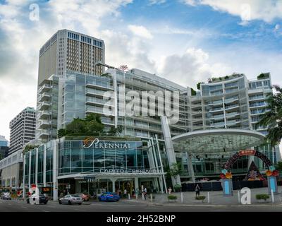 Capitol Singapore qui abrite un centre commercial de premier ordre, le Capitol Theatre, le luxueux Eden Residences Capitol et le Capitol Kempinski Hotel. Banque D'Images