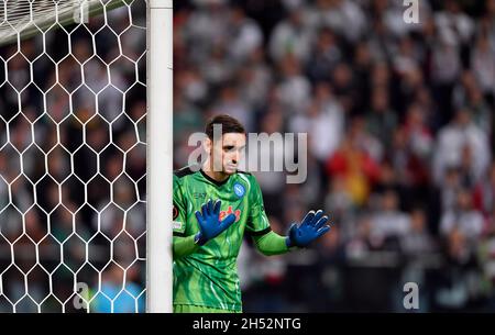 VARSOVIE, POLOGNE - 04 NOVEMBRE 2021: UEFA Europa League Group Stage Game Legia Warszawa - SSC Napoli, Alex Meret (SSC Napoli) Banque D'Images