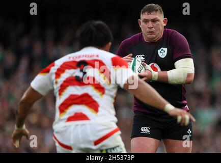 Le Tadhg Furlong (à droite) d'Irlande en action pendant le match international d'automne au stade Aviva, Dublin.Date de la photo: Samedi 6 novembre 2021.Voir l'histoire de PA RUGBYU Ireland.Le crédit photo devrait se lire comme suit : Brian Lawless/PA Wire.RESTRICTIONS : l'utilisation est soumise à des restrictions.Utilisation éditoriale uniquement, aucune utilisation commerciale sans le consentement préalable du détenteur des droits. Banque D'Images