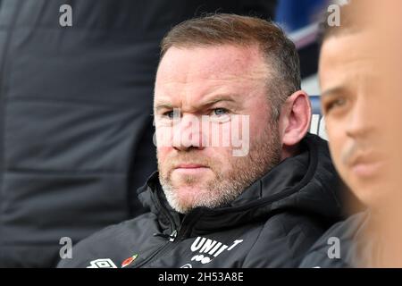 LONDRES, GBR.6 NOVEMBRE le directeur du comté de Derby, Wayne Rooney, lors du match de championnat Sky Bet entre Millwall et le comté de Derby à la Den, Londres, le samedi 6 novembre 2021.(Credit: Ivan Yordanov | MI News) Credit: MI News & Sport /Alay Live News Banque D'Images