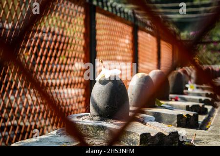 Shiva Linga: Parfois appelé lingam ou linga ou Shiva lingam.Représentation de Lord Shiva dans la religion hindoue. Banque D'Images