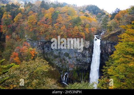 Chute d'eau de Kegon à Nikko, Japon.La cascade de Kegon est l'une des 3 chutes d'eau les plus populaires au Japon. Banque D'Images