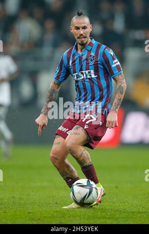 ISTANBUL, TURQUIE - NOVEMBRE 6 : Marek Hamsik de Trabzonspar lors du match Super LIG entre Besiktas AS et Trabzonspar au parc Vodafone le 6 novembre 2021 à Istanbul, Turquie (photo par /Orange Pictures) Banque D'Images