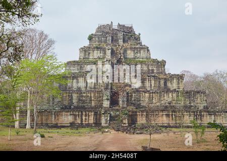 La mystérieuse Pyramide du Xe siècle de Koh Ker, Cambodge Banque D'Images