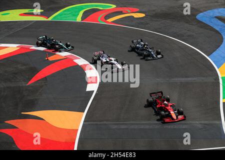 16 LECLERC Charles (mco), Scuderia Ferrari SF21, 09 MAZEPIN Nikita (rus), Haas F1 Team VF-21 Ferrari, 22 TSUNODA Yuki (jap), Scuderia AlphaTauri Honda AT02, 05 VETTEL Sebastian (ger), Aston Martin F1 AMR21, action pendant la Formule 1 Gran Ciudad de Ciudad de Ciudad de la ville de Mexico 2021, Mexique18e tour du Championnat du monde de Formule 1 2021 de la FIA du 5 au 7 novembre 2021 sur l'Autodromo Hermanos Rodriguez, à Mexico, Mexique - photo: Florent Gooden/DPPI/LiveMedia Banque D'Images