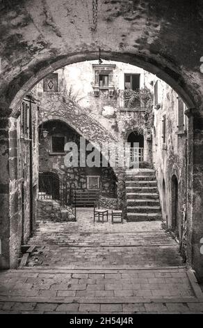 Village de Santo Stefano di Sessanio Banque D'Images