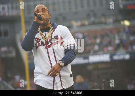 Atlanta, États-Unis.05ème novembre 2021.Ludacris, originaire d'Atlanta, se produit lors d'une cérémonie après un défilé pour célébrer le Championnat du monde de séries pour les Braves d'Atlanta au Truist Park à Atlanta, en Géorgie, le 5 novembre 2021.Crédit: Sanjeev Singhal/l'accès photo crédit: L'accès photo/Alamy Live News Banque D'Images