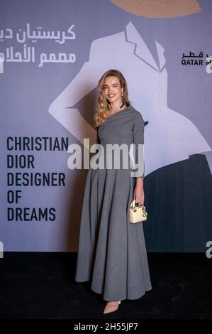 Le modèle russe Natalia Vodianova, également connu sous le nom de Supernova, arrive à l'exposition Dior Designer of Dreams, au centre M7, à Doha, au Qatar, le 5 novembre,2021. Photo de Balkis Press/ABACAPRESS.COM Banque D'Images