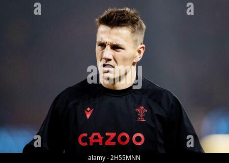 Jonathan Davies, du pays de Galles, se réchauffe avant le match de rugby de la série des nations d'automne 2021 entre le pays de Galles et l'Afrique du Sud le 6 novembre 2021 au stade de la Principauté à Cardiff, pays de Galles - photo : Simon King/DPPI/LiveMedia Banque D'Images