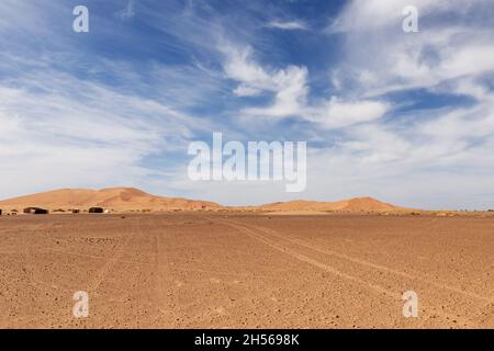 Dunes de sable dans le désert.ERG Chebbi Sahara désert.Maroc Banque D'Images