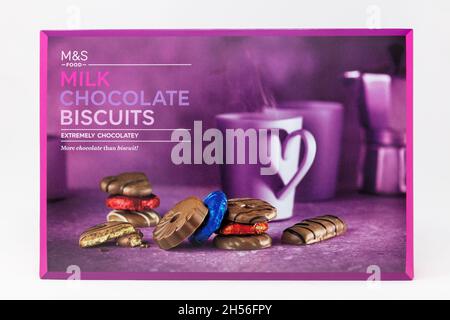 Sélection de biscuits au lait Marks and Spencer Banque D'Images