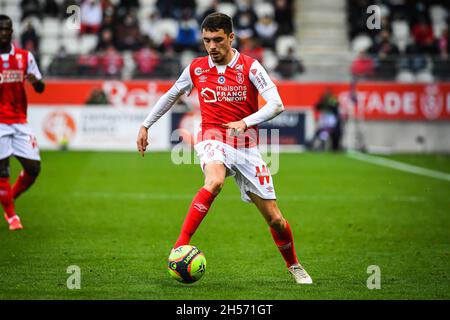 Mathieu CAFARO de Reims lors du championnat français Ligue 1 de football entre le Stade de Reims et AS Monaco le 7 novembre 2021 au stade Auguste Delaune de Reims, France - photo Matthieu Mirville / DPPI Banque D'Images