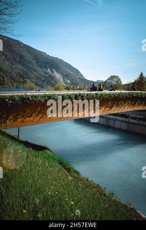 une vue fantastique sur le lac molveno, dans le trentin Banque D'Images