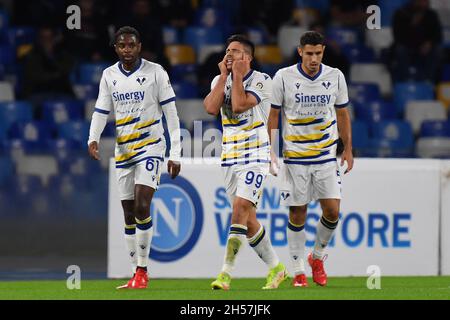 Naples, Italie.07th nov. 2021.Giovanni Simeone, l'avant-projet de Hellas Verona, célèbre après avoir marquant le but 0-1 lors de la SSC Napoli vs Hellas Verona FC, football italien série A match à Naples, Italie, novembre 07 2021 crédit : Independent photo Agency/Alay Live News Banque D'Images