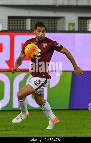 La Spezia, Italie.06e novembre 2021.Ricardo Rodriguez (Torino) pendant Spezia Calcio vs Torino FC, football italien série A match à la Spezia, Italie, novembre 06 2021 crédit: Agence de photo indépendante/Alamy Live News Banque D'Images