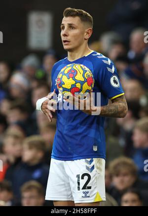 Liverpool, Angleterre, 7 novembre 2021.Lucas digne d'Everton lors du match de la première Ligue à Goodison Park, Liverpool.Crédit photo à lire: Darren Staples / Sportimage crédit: Sportimage / Alay Live News Banque D'Images