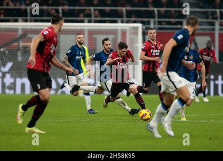 Brahim Diaz (AC Milan) pendant le championnat italien Serie Un match de football entre AC Milan et FC Internazionale le 7 novembre 2021 au stade San Siro à Milan, Italie Banque D'Images