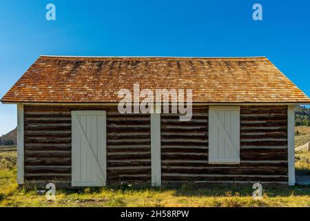 Stanley, Idaho États-Unis - août 9 2021 : station de Rangers de Pole Creek historique dans l'aire de loisirs nationale de Sawtooth, près de Stanley, Idaho Banque D'Images