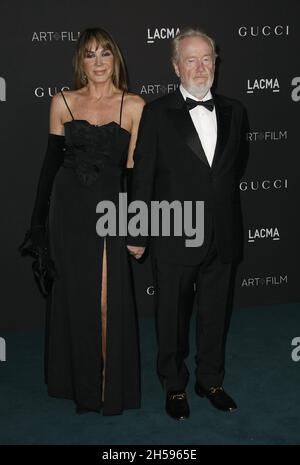 LOS ANGELES, CALIFORNIE - NOVEMBRE 06 : Ridley Scott, Giannina Facio assister au 10e GALA annuel art+FILM LACMA présenté par Gucci au Los Angeles County Museum of Art le 06 novembre 2021 à Los Angeles, Californie.Photo : plantage/imageSPACE Banque D'Images